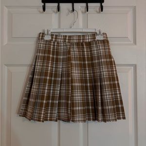 Fashion Nova Plaid pleated skirt